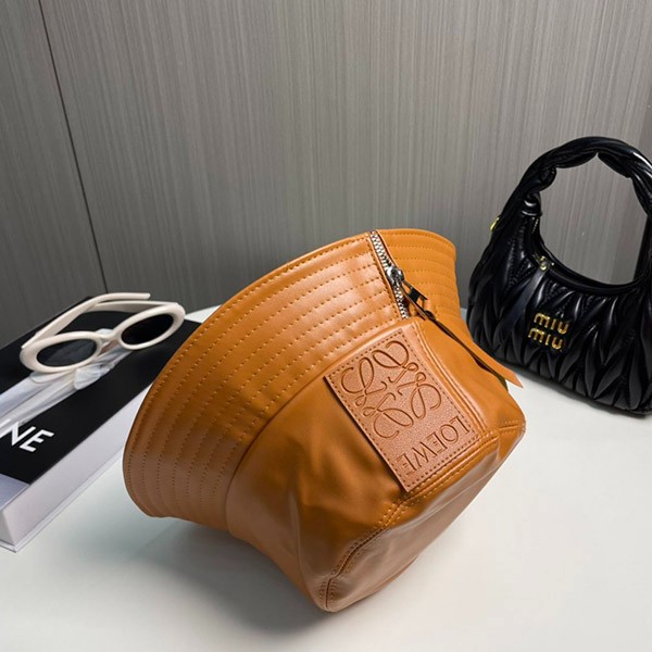 【大特価】ロエベ アナグラムロゴパッチ 激安 レザーバケットハット lot16588